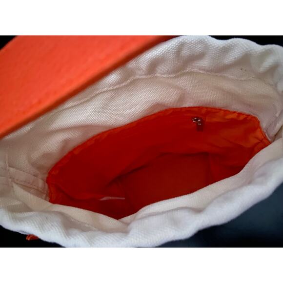 Casual Cream Canvas Shoulder Bag w/Orange Faux Leather Trim sz OS - Picture 8 of 13